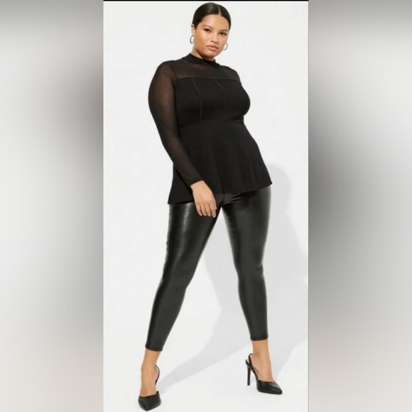 NWT Torrid High Neck Mesh Corset Top Size 1 - Picture 2 of 5